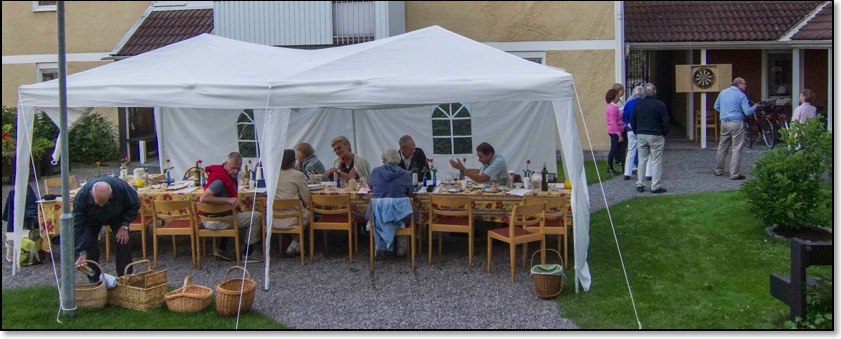 Färdigätet och dags för pilkastning